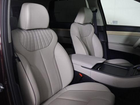 Used 2024 Hyundai Palisade Limited image 36