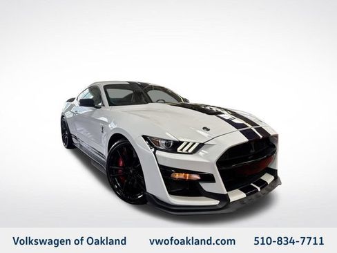 Used 2021 Ford Mustang Shelby GT500 w/ Technology Package RWD image 1