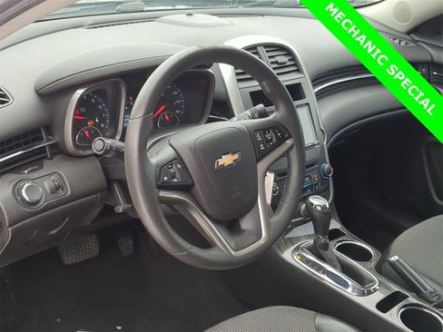 Used 2016 Chevrolet Malibu LT w/ Power Convenience Package image 10