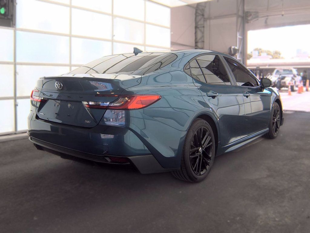 Used 2025 Toyota Camry SE FWD image 10