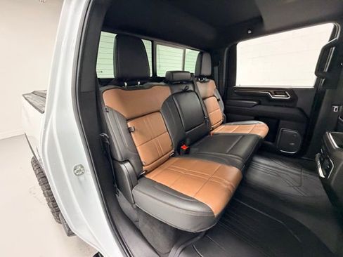 Certified 2024 Chevrolet Silverado 3500 High Country w/ High Country Premium Package image 31