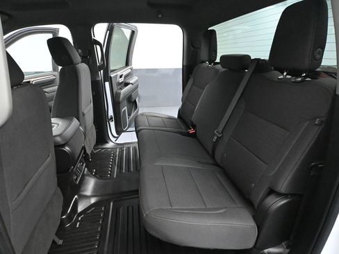 Used 2024 Chevrolet Silverado 2500 LT image 40