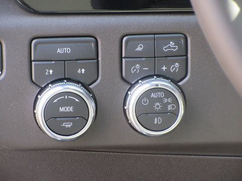 New 2026 GMC Sierra 1500 SLT w/ SLT Premium Plus Package image 19