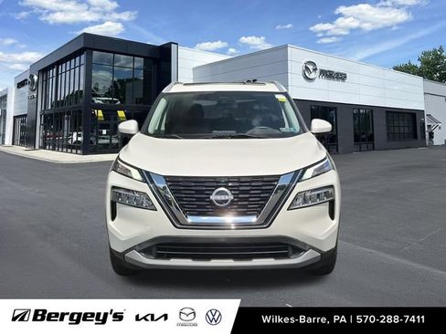 Used 2023 Nissan Rogue SV w/ SV Premium B Package AWD/4WD image 2