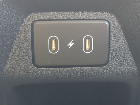 New 2025 Hyundai Venue SEL image 14