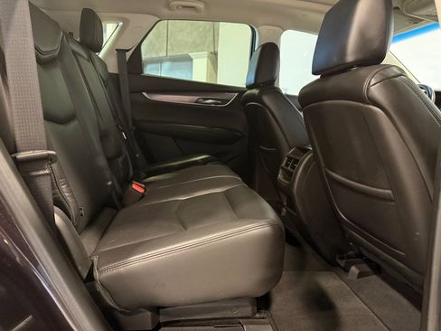 Used 2018 Cadillac XT5 Luxury image 23