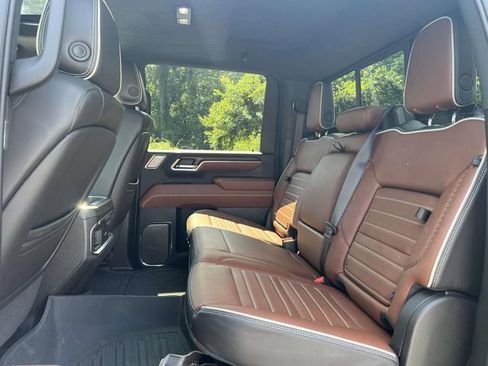Used 2024 GMC Sierra 2500 Denali Ultimate AWD/4WD image 26