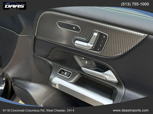 Used 2021 Mercedes-Benz GLB 250 4MATIC w/ Premium Package image 36