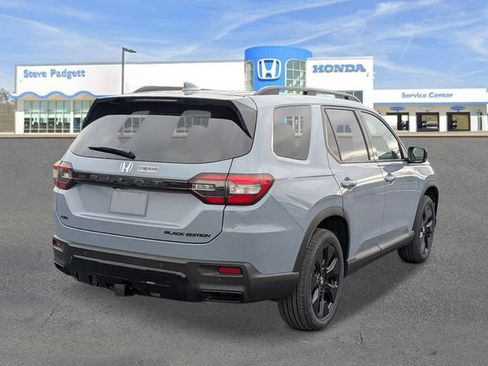 New 2026 Honda Pilot Black Edition image 6