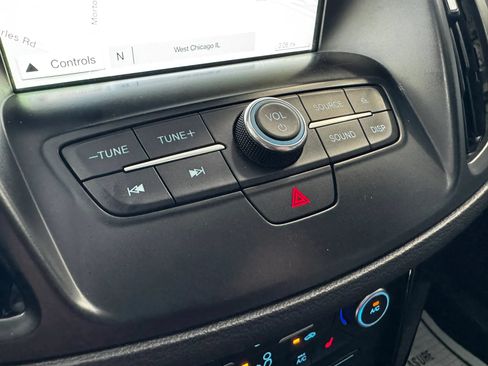 Used 2017 Ford Escape SE w/ Equipment Group 201A FWD image 28