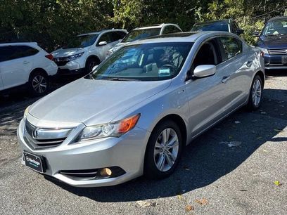 Used 2013 Acura ILX w/ Technology Package