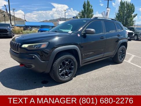 Used 2021 Jeep Cherokee Trailhawk w/ Technology Group AWD/4WD image 8