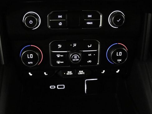 Certified 2024 Chevrolet Tahoe LT AWD/4WD image 28
