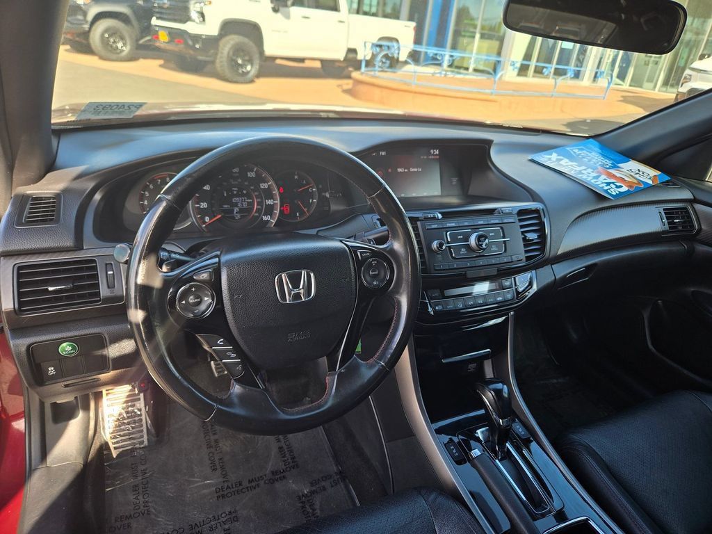 Used 2017 Honda Accord Sport Special Edition image 6