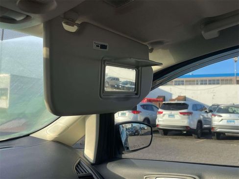 Used 2018 Ford EcoSport SE w/ SE Cold Weather Package image 31