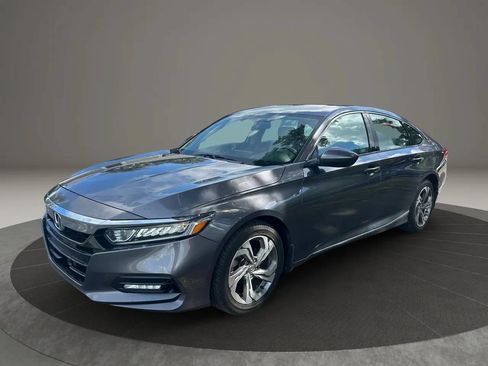 Used 2019 Honda Accord EX image 4