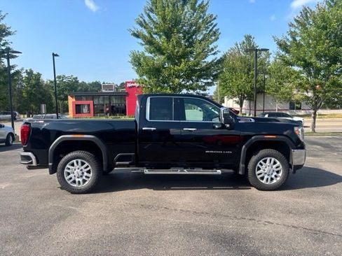 Used 2022 GMC Sierra 2500 SLT AWD/4WD image 5