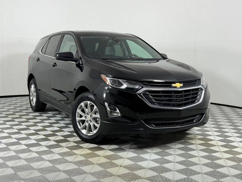 Used 2021 Chevrolet Equinox LT FWD image 2