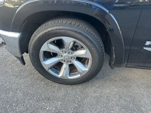 Used 2021 RAM 1500 Limited image 9