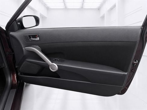 Used 2009 Scion tC FWD image 26