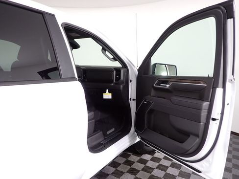 New 2026 Chevrolet Silverado 1500 RST w/ Dark Appearance Package AWD/4WD image 39
