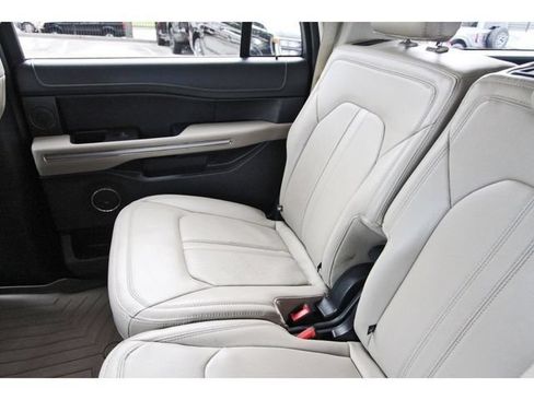 Used 2022 Ford Expedition Max Limited RWD image 10