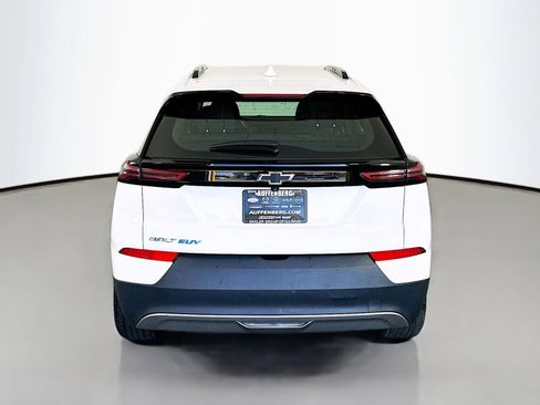 Used 2023 Chevrolet Bolt EUV LT FWD image 6