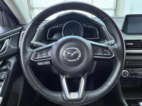 Used 2018 MAZDA MAZDA3 Grand Touring image 20