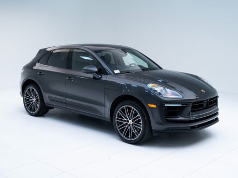 Certified 2024 Porsche Macan S AWD/4WD image 7
