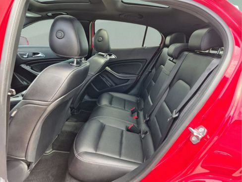 Used 2019 Mercedes-Benz GLA 250 4MATIC image 17