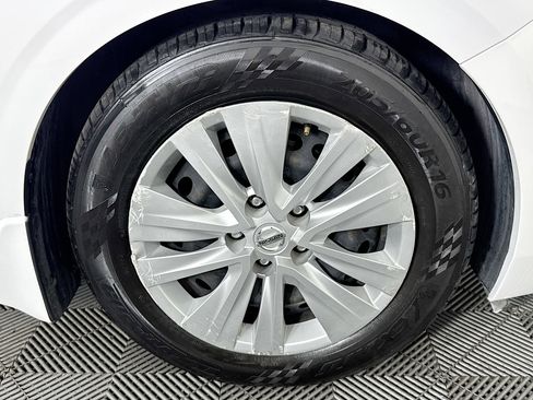 Used 2022 Nissan Sentra S FWD image 40