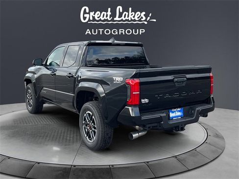 Used 2025 Toyota Tacoma TRD Sport image 3