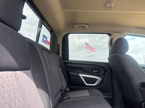 Certified 2022 Nissan Titan SV RWD image 30