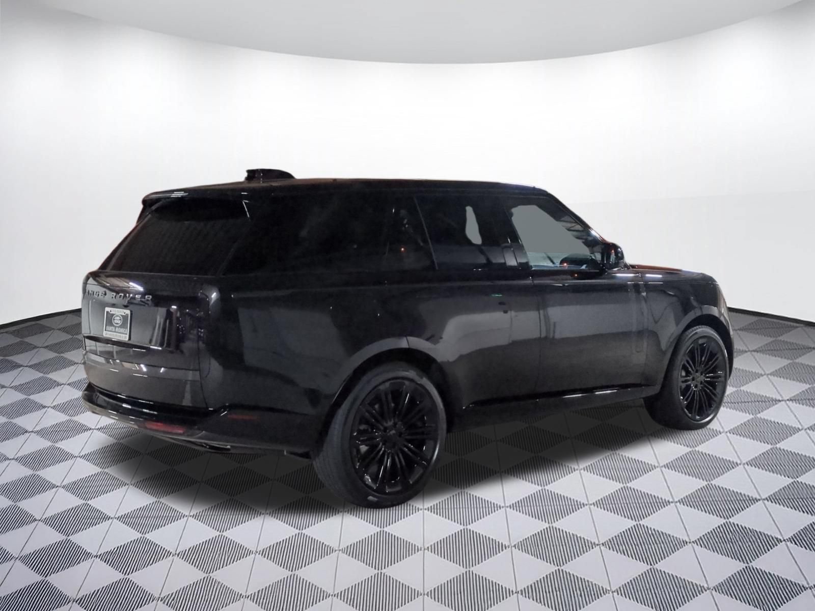 New 2026 Land Rover Range Rover SE AWD/4WD image 5