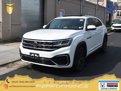 Used 2020 Volkswagen Atlas Cross Sport SE w/ Panoramic Sunroof Package