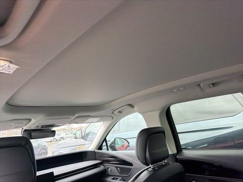 New 2026 Lincoln Nautilus Reserve w/ Jet Appearance Package image 10