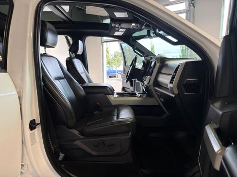 Used 2022 Ford F250 Lariat w/ Lariat Ultimate Package AWD/4WD image 23