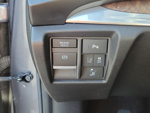 Used 2020 Acura MDX SH-AWD w/ Technology Package image 34