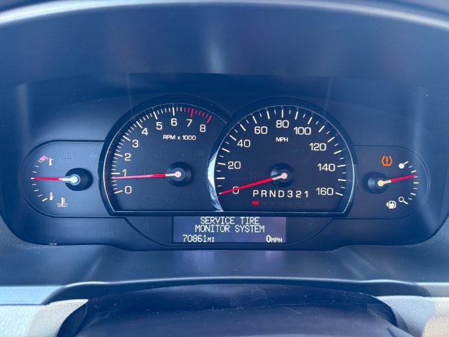 Used 2008 Cadillac DTS FWD image 23