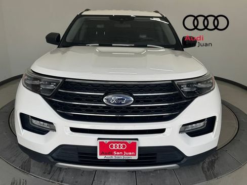 Used 2022 Ford Explorer XLT w/ Equipment Group 202A RWD image 2