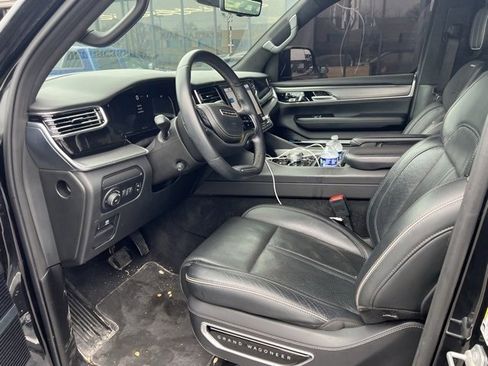 Used 2023 Jeep Grand Wagoneer Series II image 8