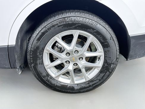 Used 2024 Chevrolet Equinox LT image 28