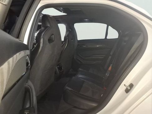 Used 2019 Cadillac CTS V w/ Luxury Package RWD image 9