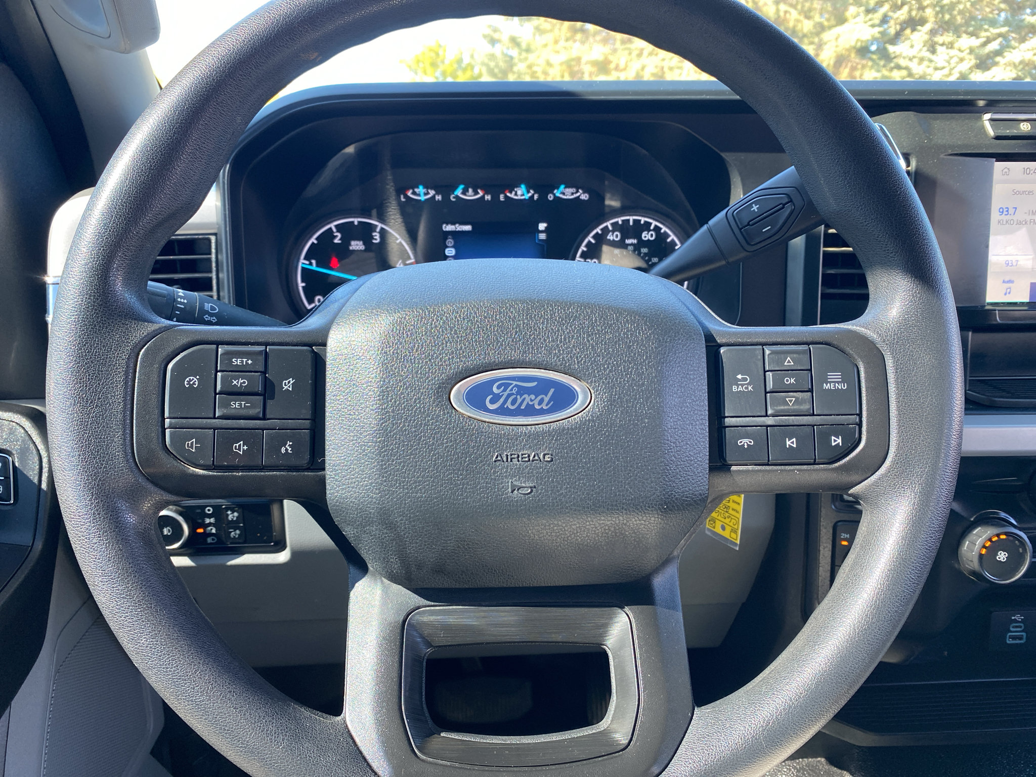 Used 2023 Ford F350 XL w/ FX4 Off-Road Package AWD/4WD image 8