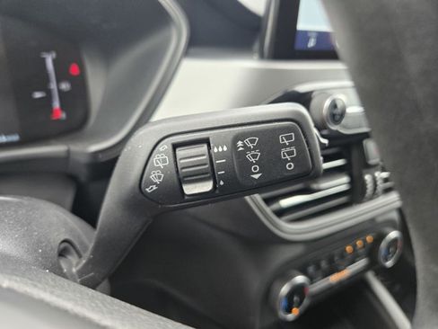 Certified 2025 Ford Escape Active FWD image 19