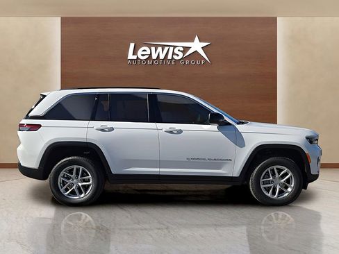 New 2025 Jeep Grand Cherokee 4WD image 5