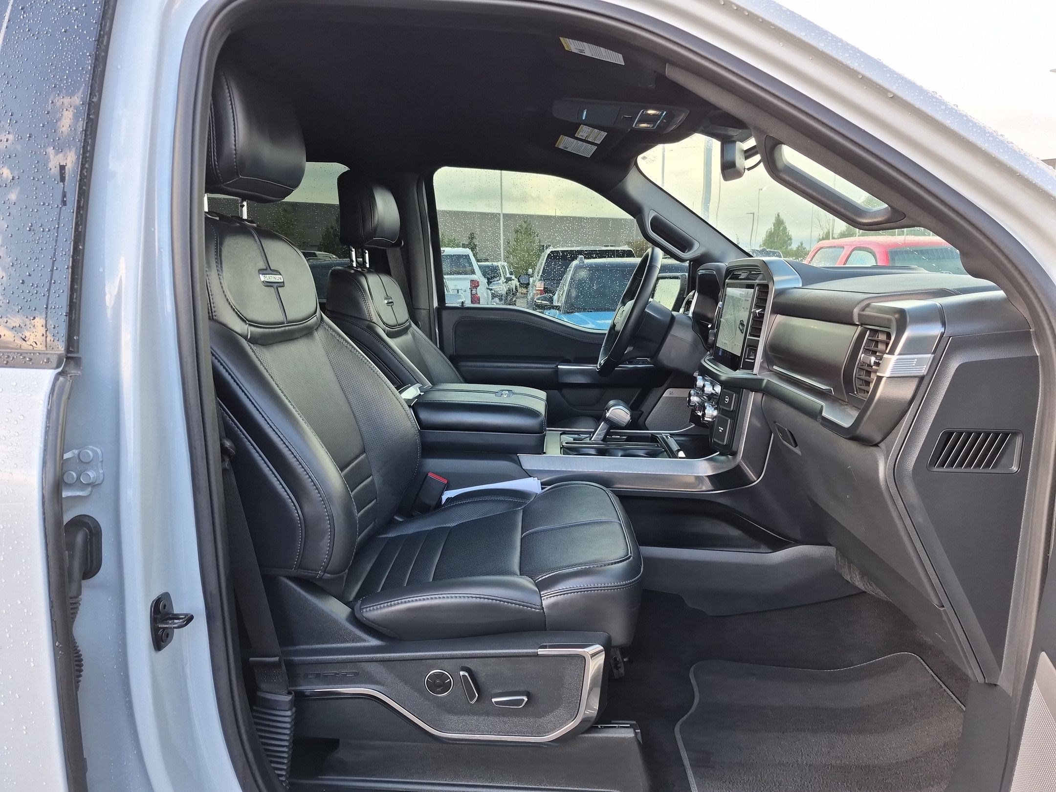 Used 2025 Ford F150 Platinum AWD/4WD image 31