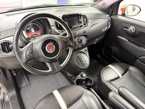 Used 2018 FIAT 500 e w/ Esport Package FWD image 27