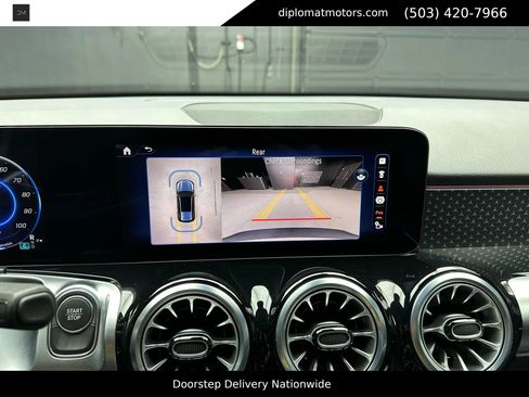 Used 2024 Mercedes-Benz EQB 300 4MATIC image 32