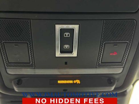 Used 2022 Land Rover Range Rover Evoque R-Dynamic SE image 32